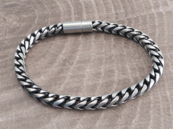 Amigaz Franco Magnetic Steel Chain Bracelet